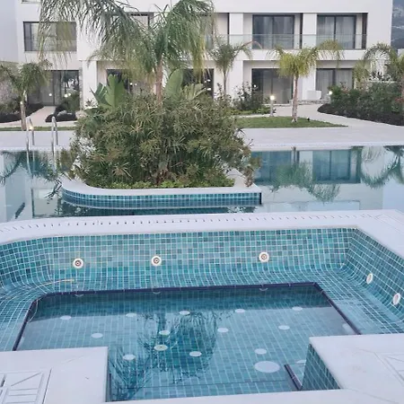 New Luxury Garden Close To The Sea Διαμέρισμα