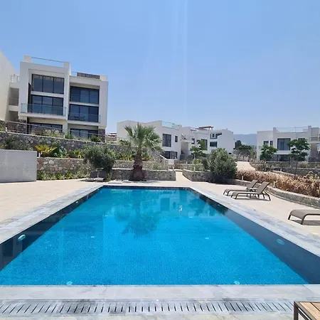 Daire New Luxury Garden Close To The Sea *