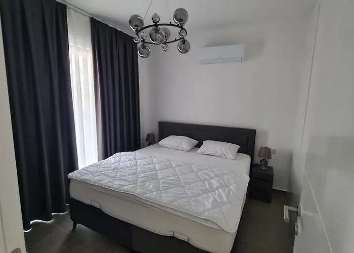 New Luxury Garden Close To The Sea Lejlighed Kalogrea