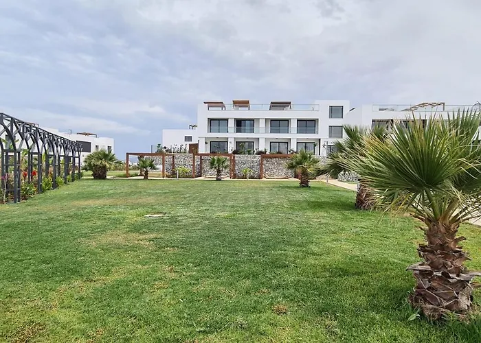 New Luxury Garden Close To The Sea Lejlighed Kalogrea