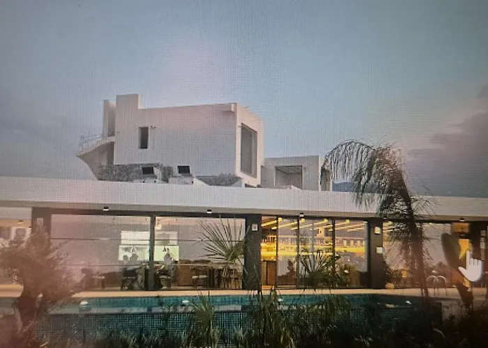 New Luxury Garden Close To The Sea *